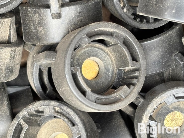 john-deere-hawkie-nozzle-bodies-image-16