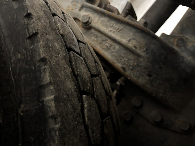 1987-peterbilt-379-image-72