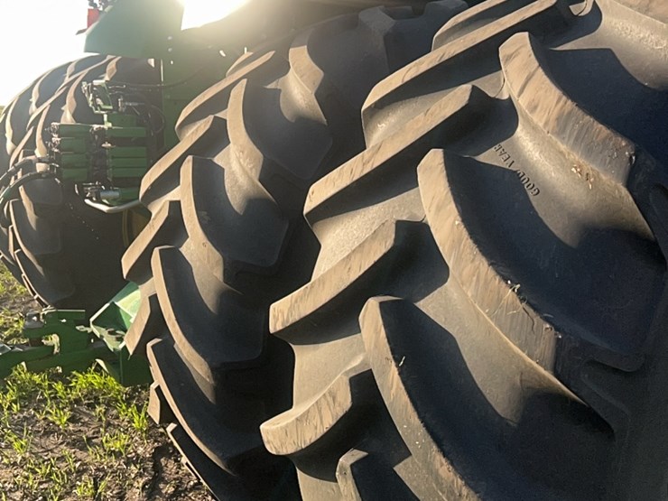 2011-john-deere-9430-image-27