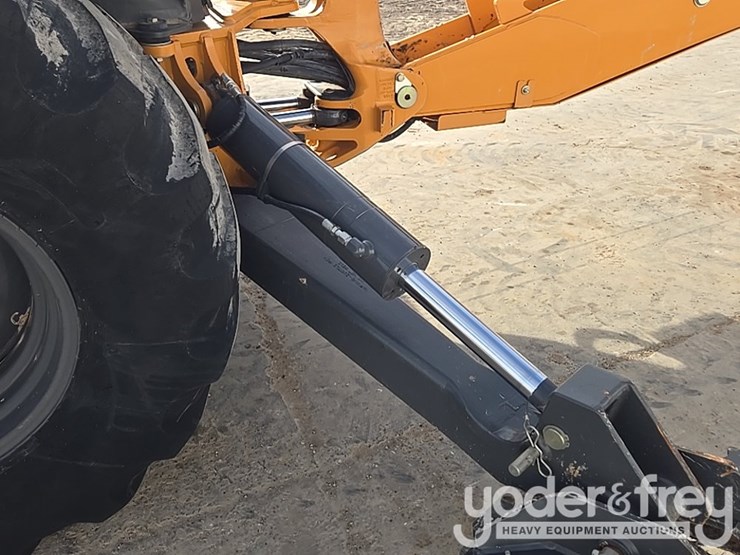 2022-case-590sn-image-40