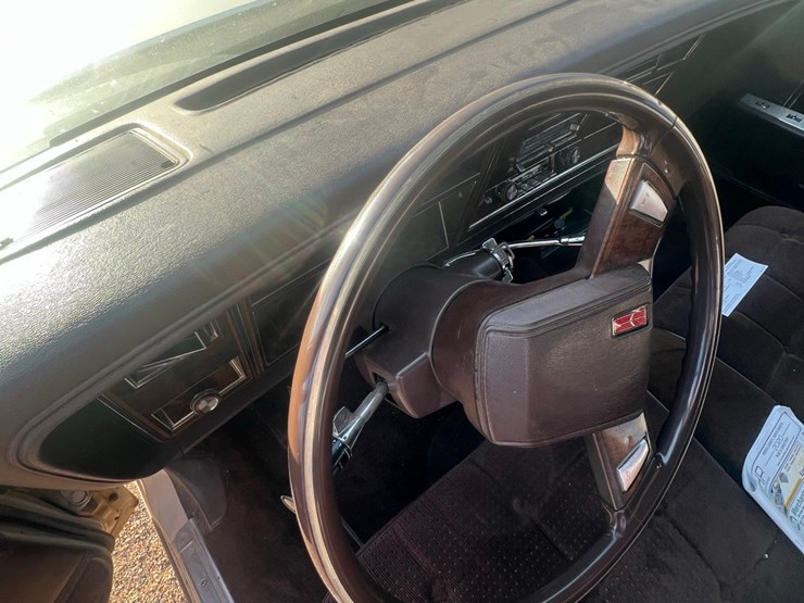 lot-13.-oldsmobile-delta-88-royale-car,-4-dr.,-196,050-mi,-307-v8,--4-speed-automatic-image-24