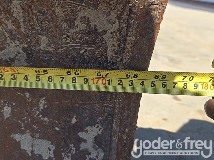 2020-deere-35g-image-23