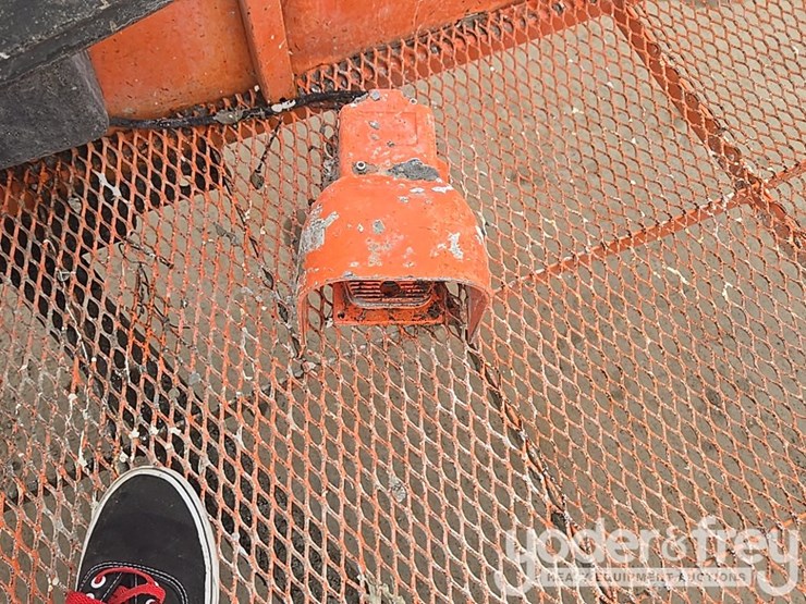 2015-jlg-600s-image-71