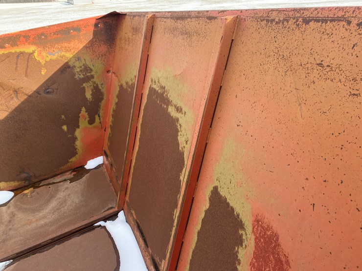 1992-byron-1512-image-21