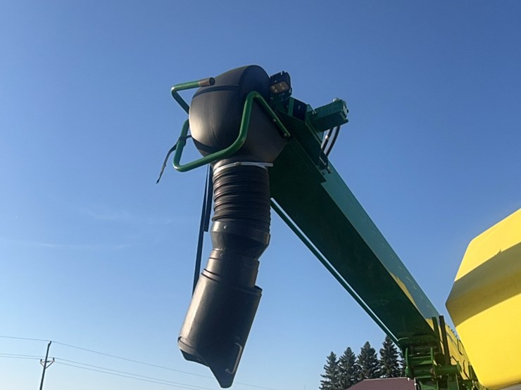 2018-john-deere-1910-image-239