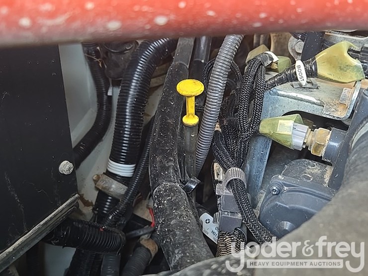 2023-takeuchi-tl12v2-image-47