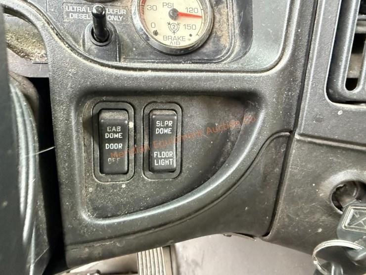 2017-international-prostar-image-49