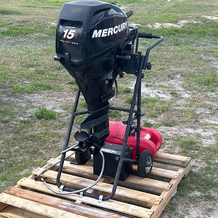 Mercury 15 stroke Boat Motor