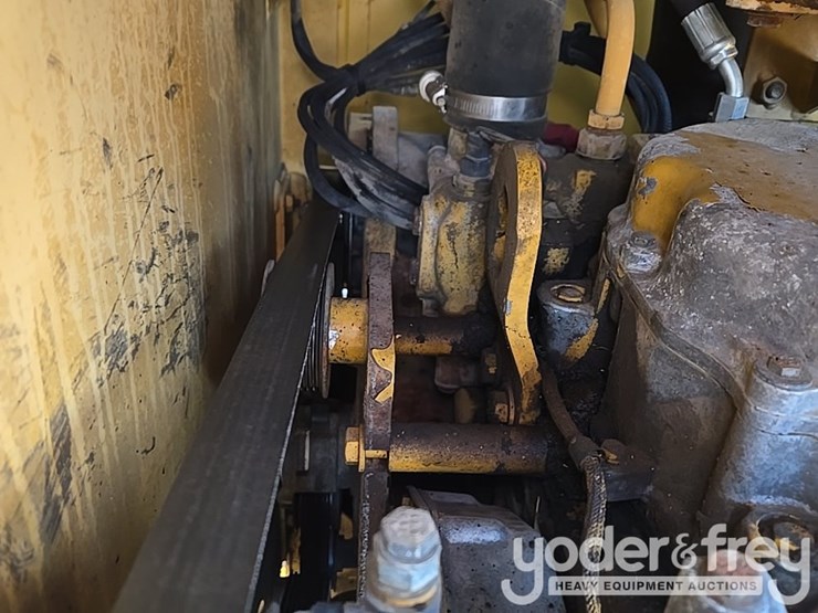 2005-caterpillar-140h-vhp-plus-image-83