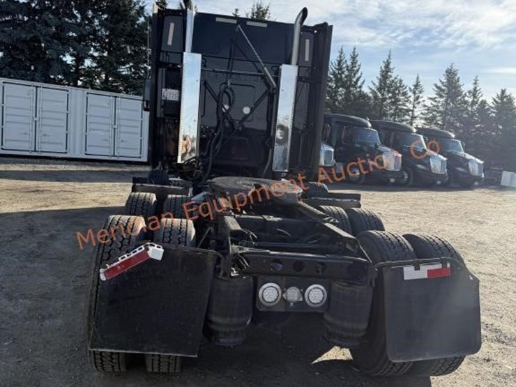 2017-international-prostar-image-4