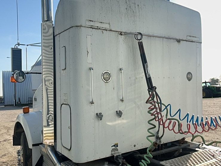 2007-kenworth-t800-image-29