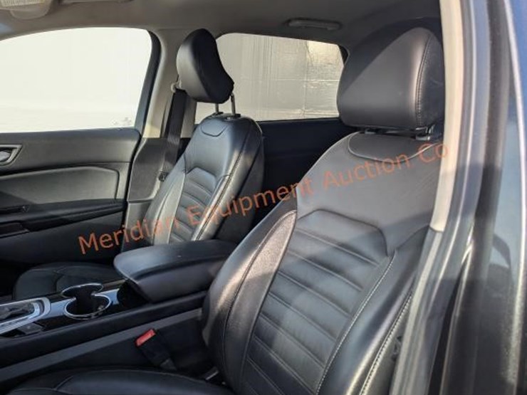 2016-ford-edge-sel-image-12