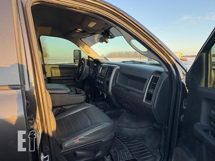 2017-dodge-ram-3500hd-image-8