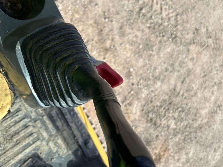 2012-komatsu-pc200-lc-8-image-20