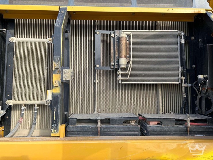 2014-john-deere-350g-hydraulic-excavator-image-8