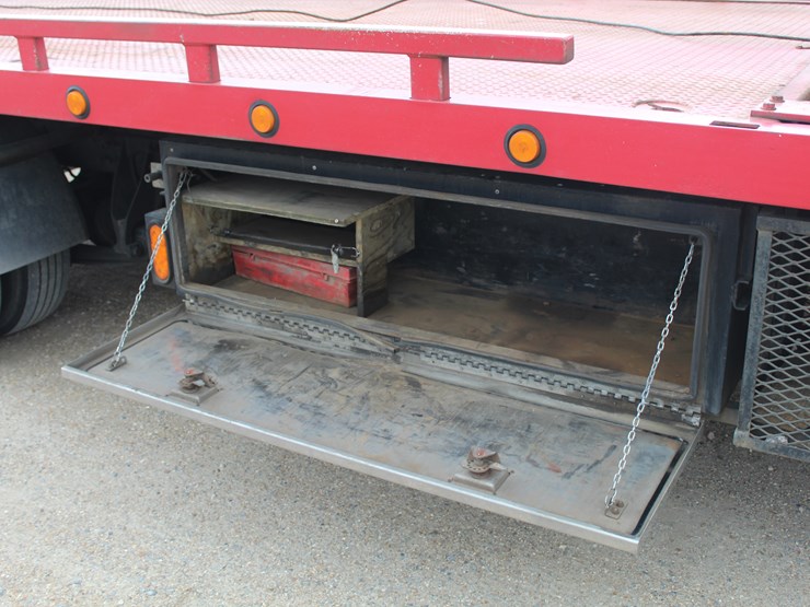 2007-ford-f650-image-10