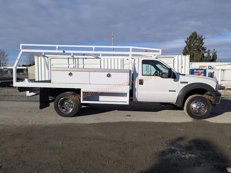 2005-ford-f550-xl-image-2
