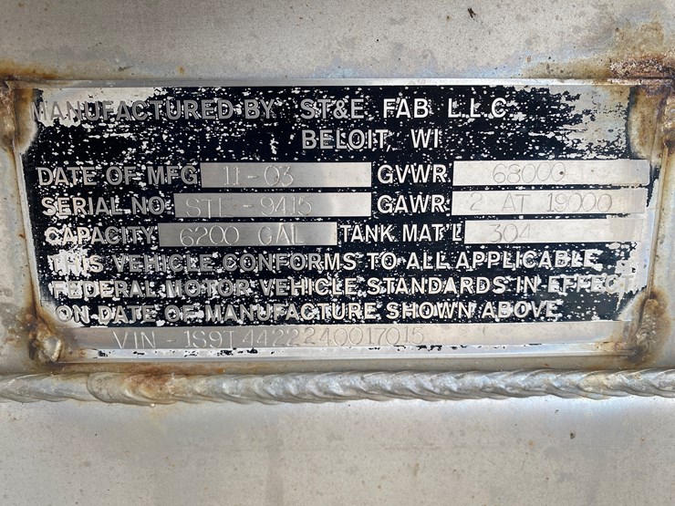 #540-•-2003-st+e-fab-insulated-6,200-gallon-tanker-trailer-(wi-title-in-delay)-(watertown,-wi)-image-27