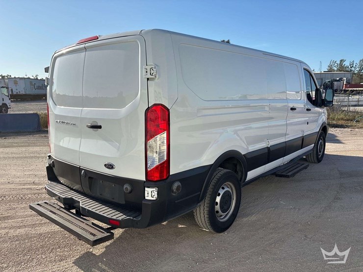 2019-ford-transit-image-3