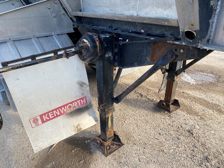 1980-trailmobile-tanker-image-30