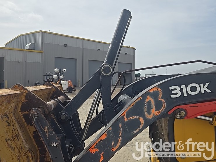 2014-deere-310k-ep-image-33