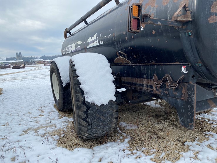 #1200-•-balzer-6000-tandem-axle-tanker-(no-title)-(st.-nazianz,-wi)-image-13