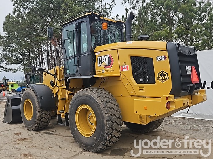 2026-caterpillar-926-image-3