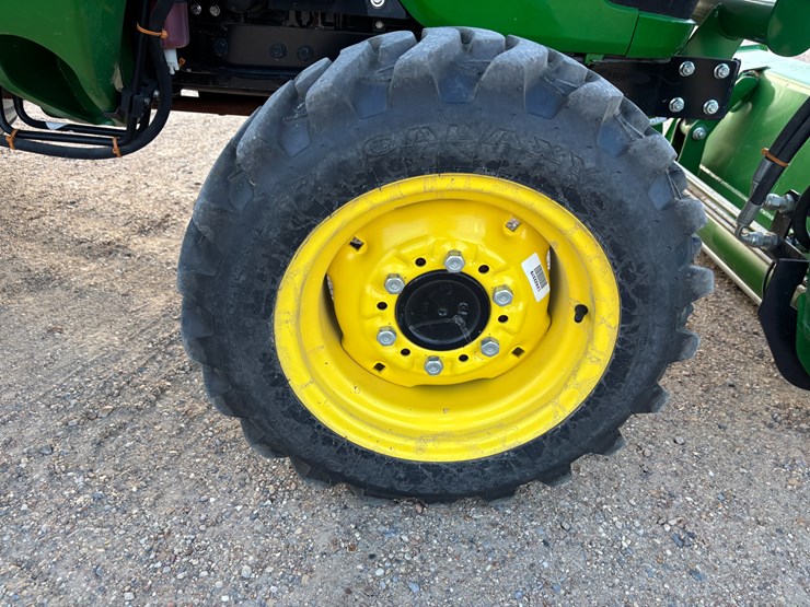 2022-john-deere-3025e-image-26