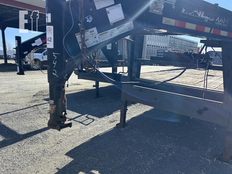 2007-trailerman-32-ft-tri-axle-image-8