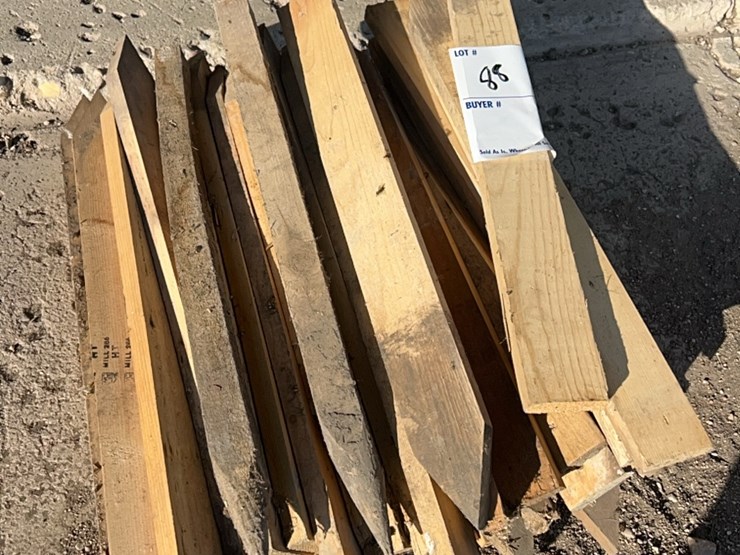 large-pile-of-wooden-stakes-image-9