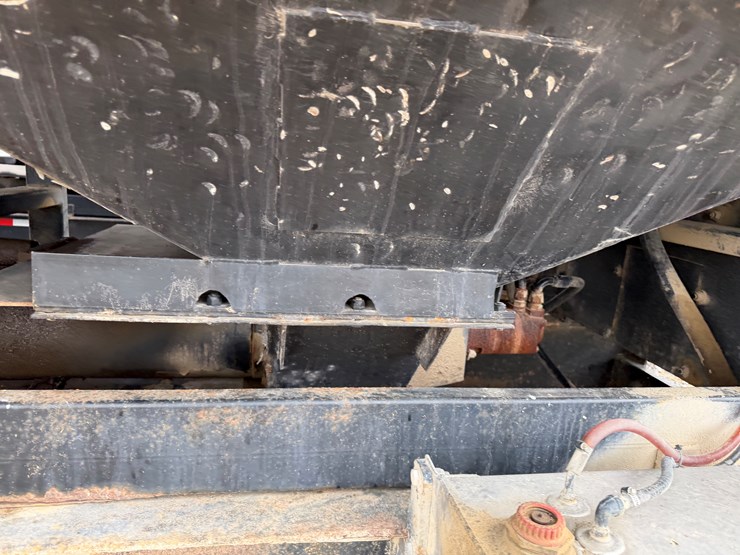 #40962-•-2013-magnolia-/-adams-t/a-fertilizer-tender-trailer-image-54