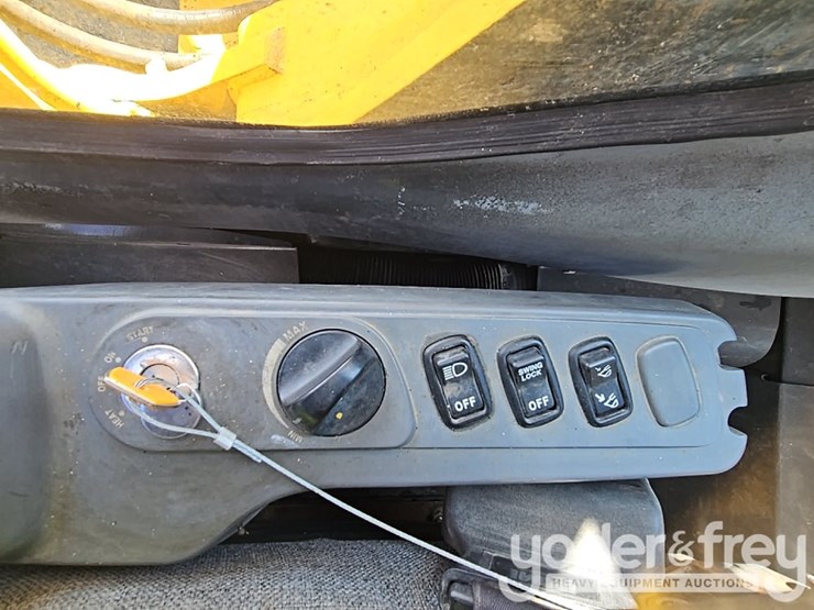 2007-komatsu-pc300-lc-image-46