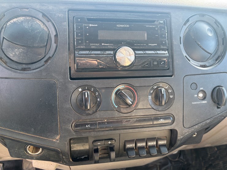 2008-ford-f350-image-32