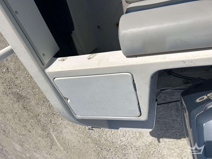 1992-21ft-four-winns-205-sundowner-boat-w/-boat-trailer-image-23