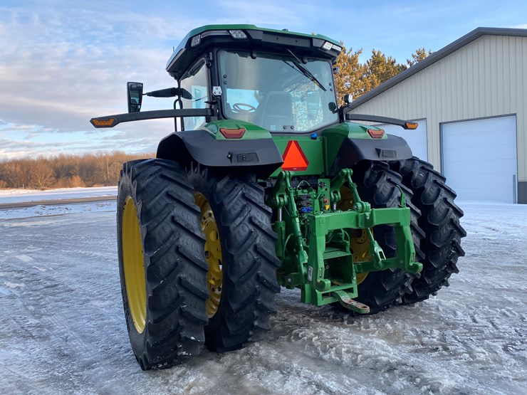 2022-john-deere-8r-280-image-14