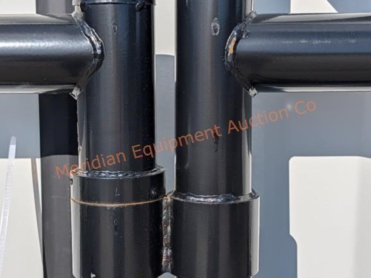 10'-hd-panel-w/-ride-through-gate-image-7