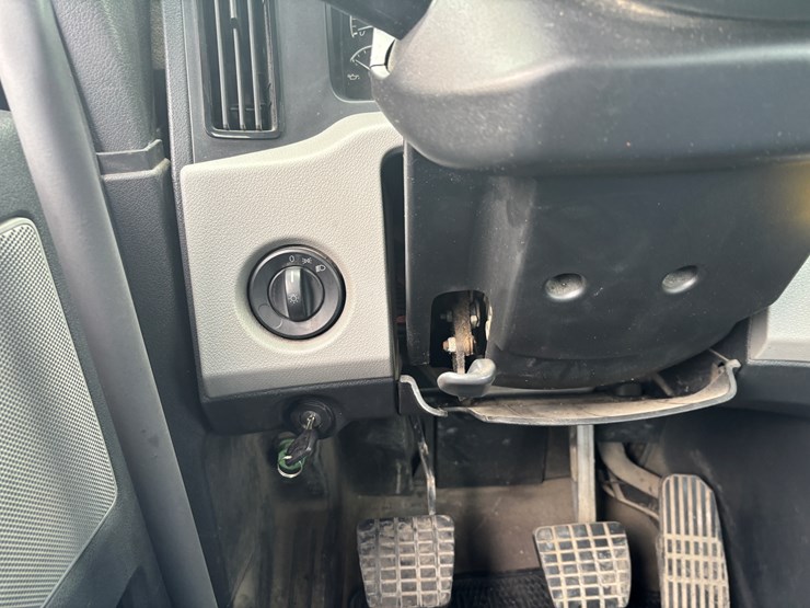 2018-freightliner-cascadia-126-image-42