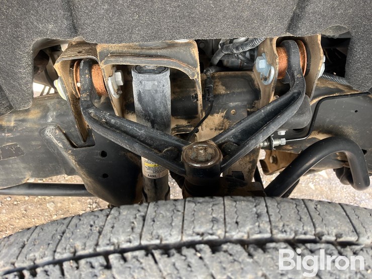 2015-chevrolet-silverado-2500-image-19