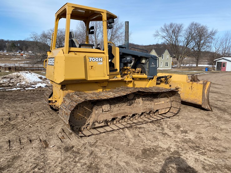 2004-deere-700h-lgp-image-8