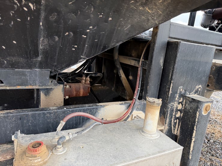 #40962-•-2013-magnolia-/-adams-t/a-fertilizer-tender-trailer-image-53