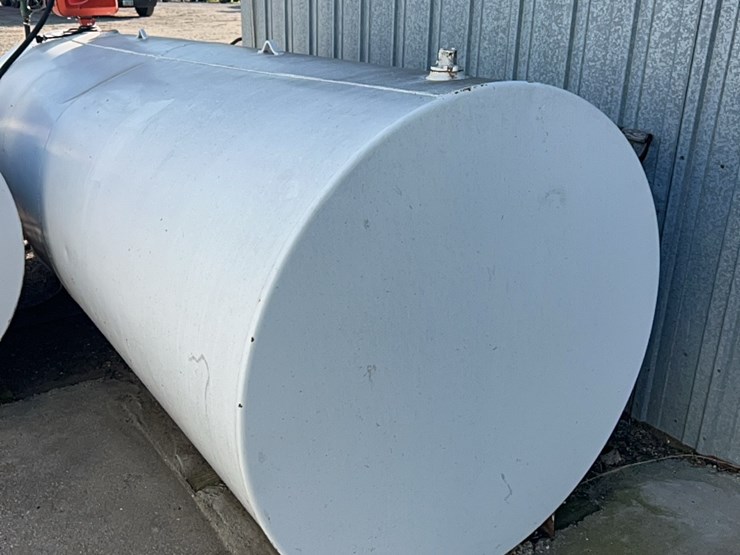 1000-gallon-fuel-tank-and-500-gallon-fuel-tank,-sell-together,-includes-pump,-used-for-diesel-image-13