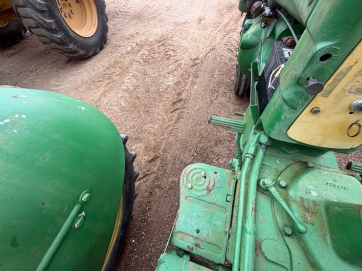 john-deere-40-image-40