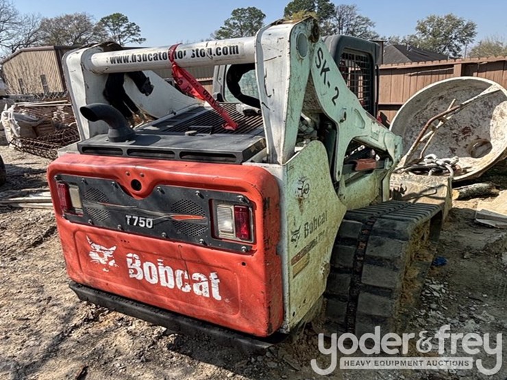 2016-bobcat-t750-image-4