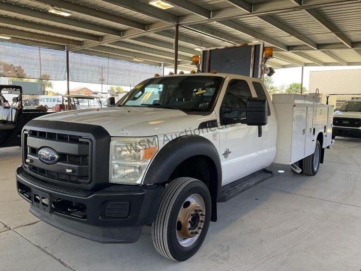 2013-ford-f550-image-4