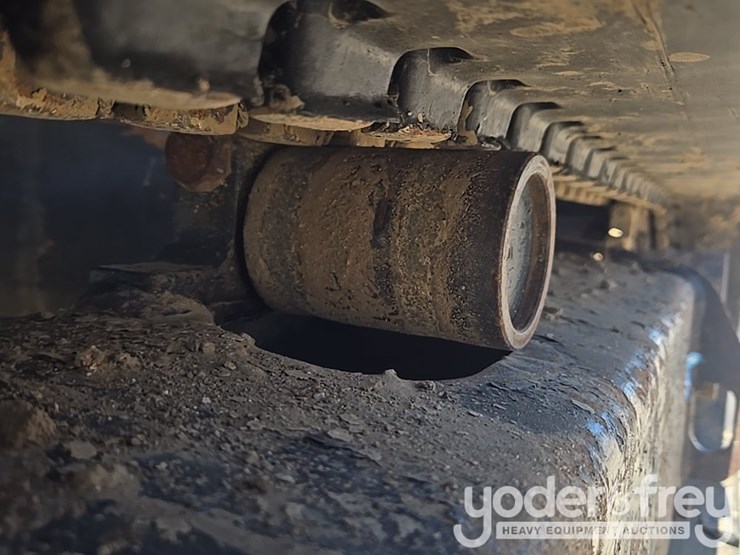 2020-deere-35g-image-29