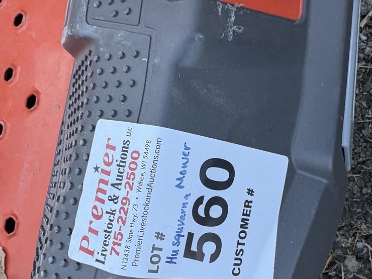 2022-husqvarna-48"-560-image-11