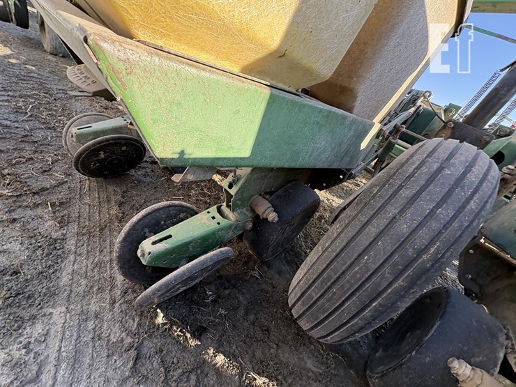 john-deere-7000-image-5