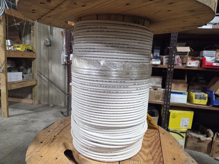 #5404-•-(2)-spools-of-4-awg-and-2-awg-copper-wire-image-3