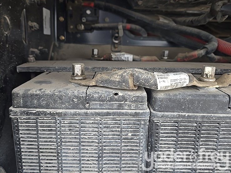 2019-peterbilt-579-image-69