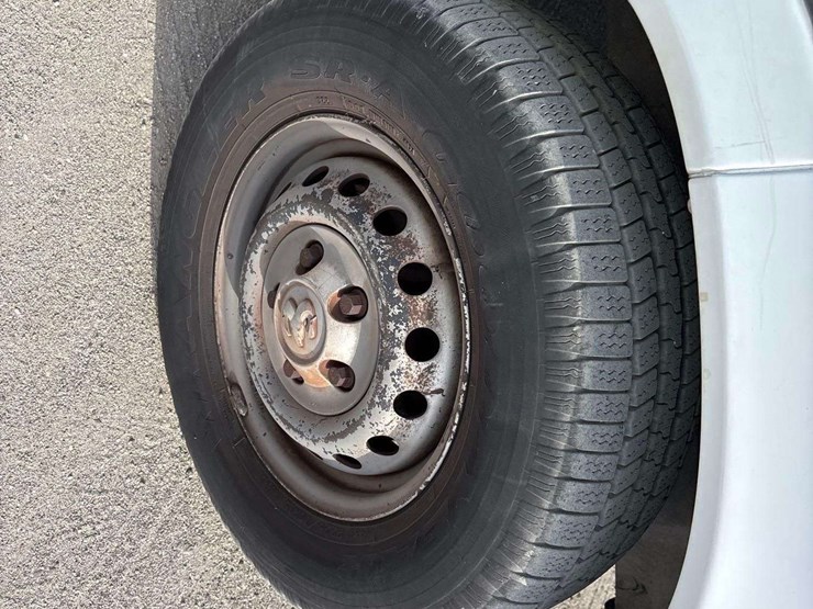 2004-dodge-sprinter-2500-image-15